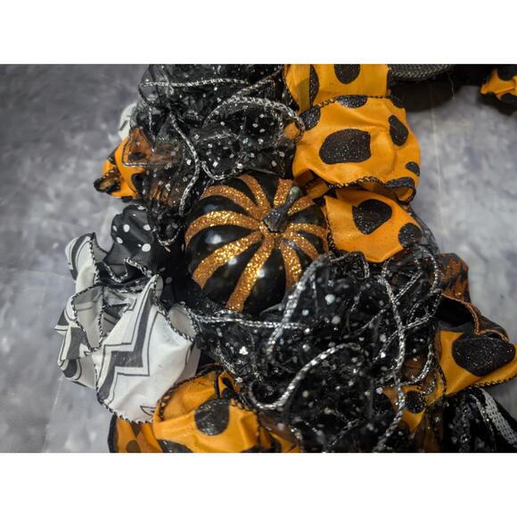 Large Halloween Witch Wreath Hat Legs Pumpkins Front Door Fall Decoration - Picture 3 of 12